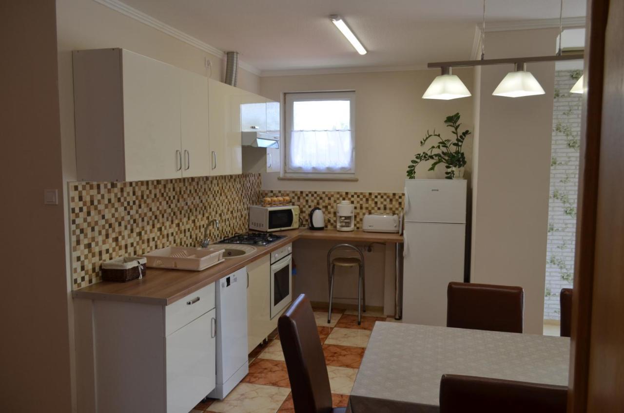 Gazlang Apartman Hajdúszoboszló المظهر الخارجي الصورة